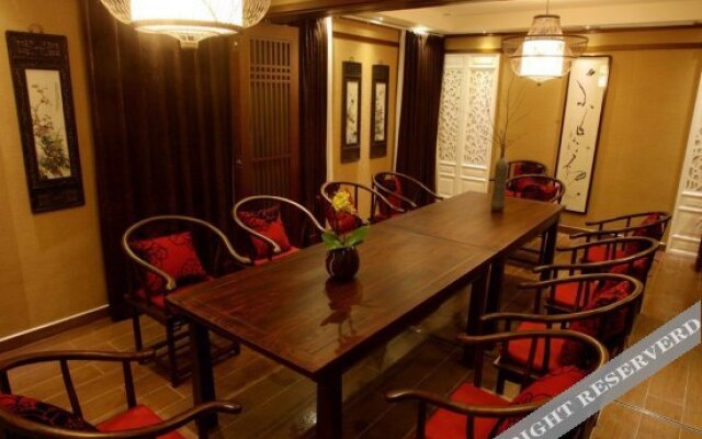 Versailles Hotel