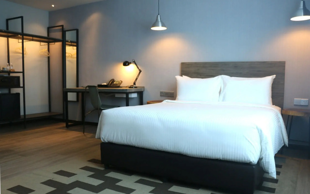 Urban H Hotel