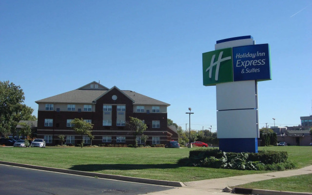 Holiday Inn Express Hotel & Suites Southfield - Detroit