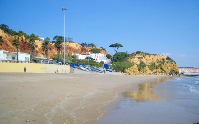 Apartment With 2 Bedrooms in Albufeira, With Wonderful Mountain View,