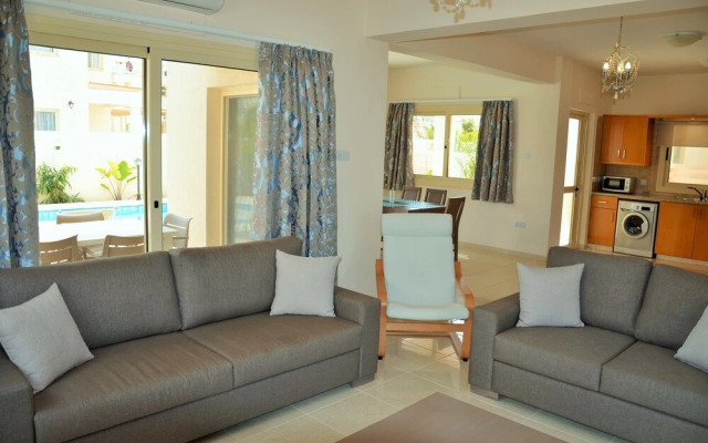 Anthorina Villa 18