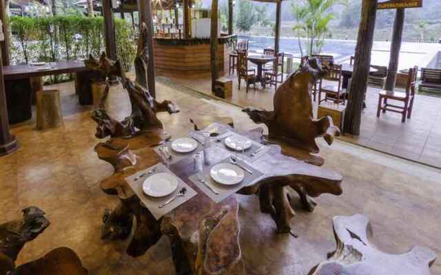 Lisha Grand Hotel