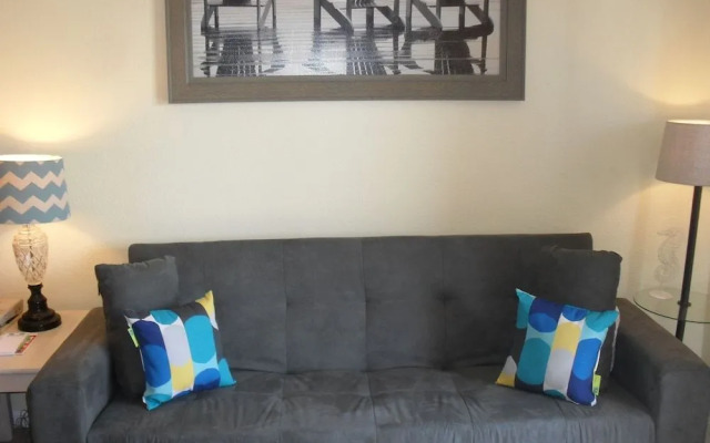 The Victorian Condo by AB Sea