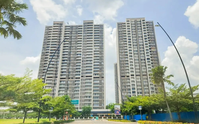 Spacious and Simple 3BR Sky House BSD Apartment