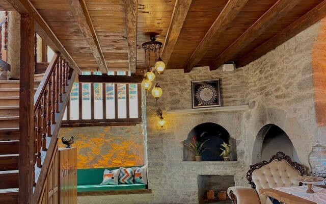 Saffronia 1900 Boutique Hotel