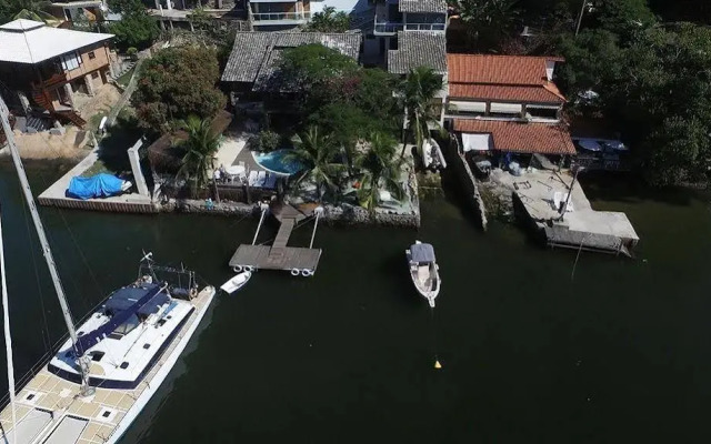 Porto Charitas Sailing Guest House