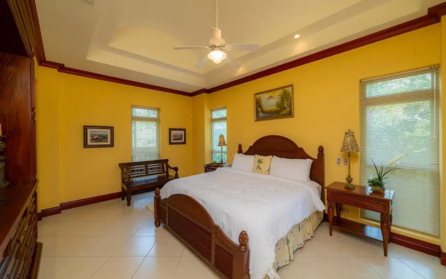 Bella Vista 8B 3 Bedr 3 1 2 Bath