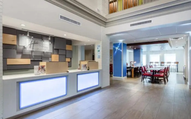 Holiday Inn Express Midway