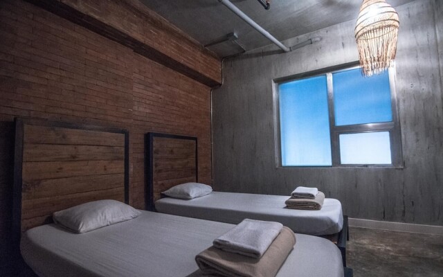 Connector Hostel by OYO Rooms