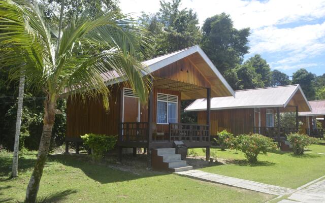 Siuri Cottages