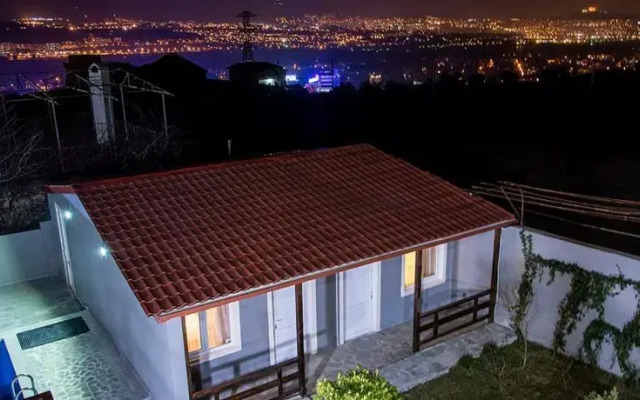 Hotel Hilltop