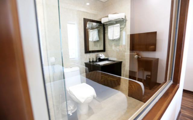 Mitisa Hotel Da Nang - Near Dragon Bridge