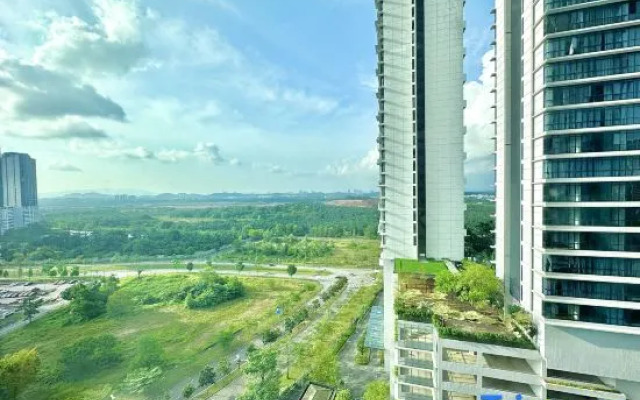Elysia Park Medini by Stayrene near Legoland