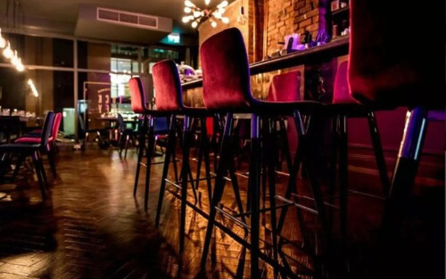 Lock & Key Hotel