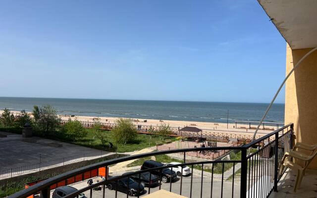 Апартаменты на улице Времена года