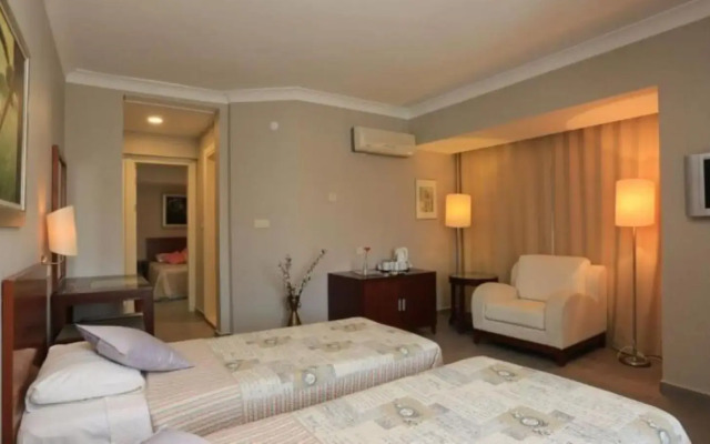 Summer Otel