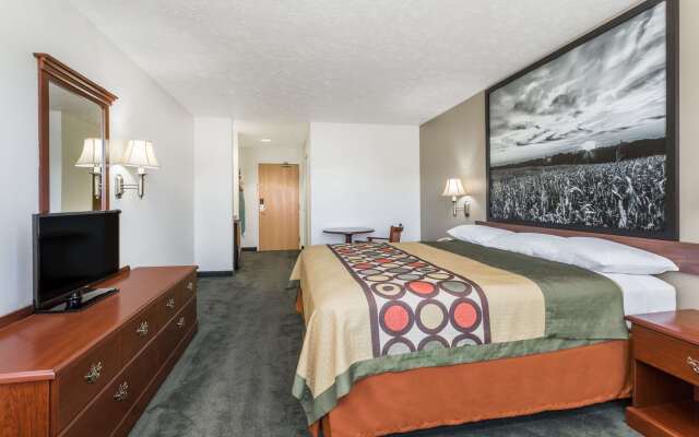 Super 8 by Wyndham Alma