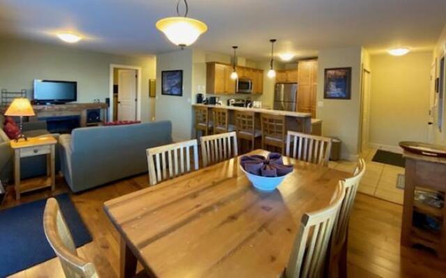 Lush Mountain Accommodations