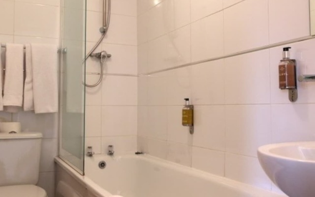 Aberthaw House Hotel