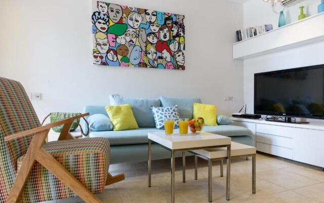 49 Abarbanel - By Beach Apartments TLV