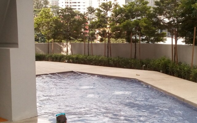 Robertson Suites Z