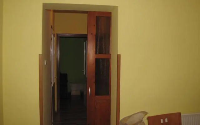 Zoli Apartmanok-Era Major 53