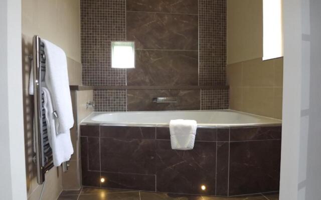 Crabwall Manor & Spa, BW Signature Collection