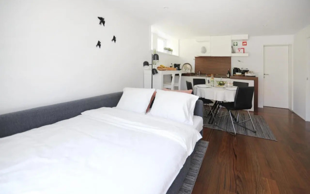 Santa Joana Apartment with garden and heated pool