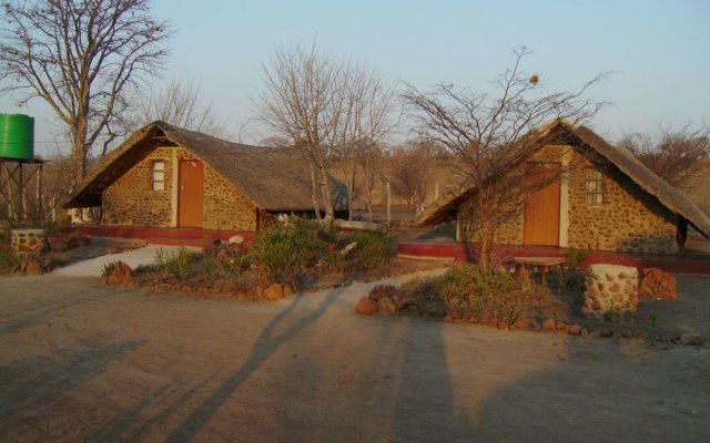 Liya Lodge and Campsite