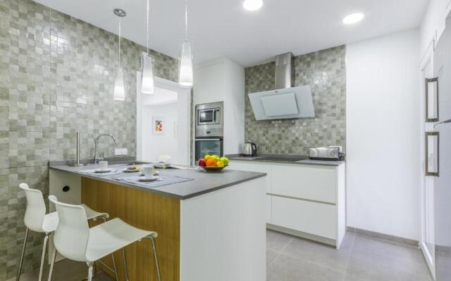 Apartment Assimetric - Only 100m to Beach