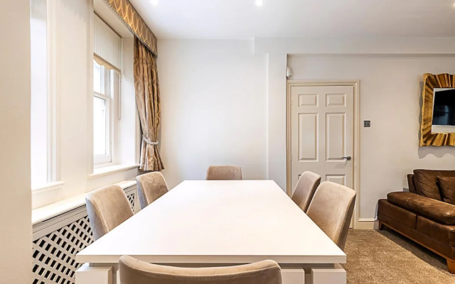 Elegant West London Flat Near Top Attractions