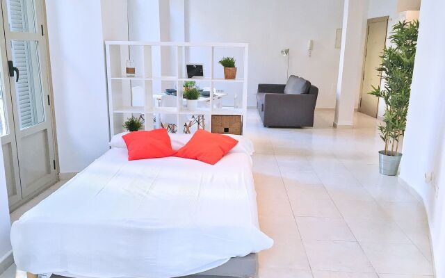 MalagaUrbanRooms - Central Suites