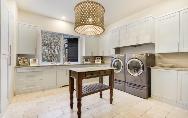 The Arrive Sapphire - 6 Br Home