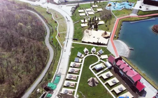 Deep breaths at Xiling Snow Mountain Campground