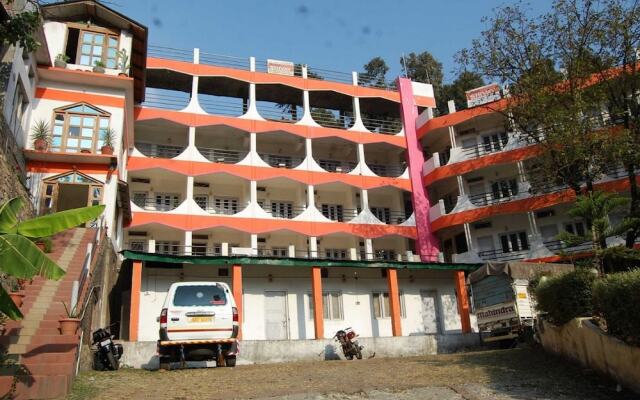 Goroomgo Hotel Shivay Kausani