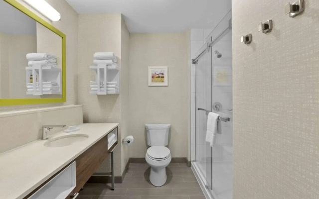 Hampton Inn By Hilton Cornwall
