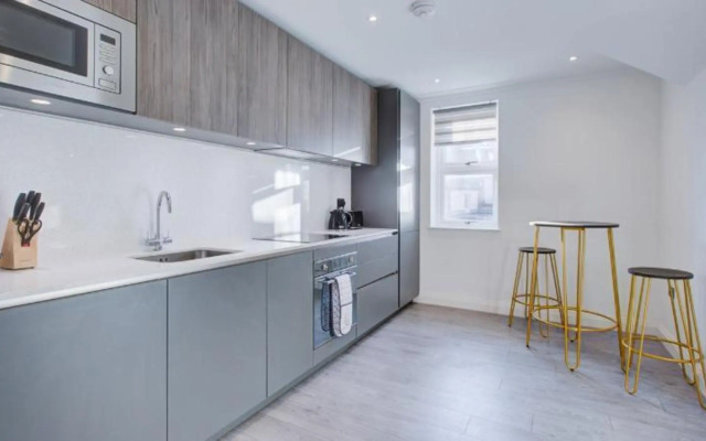 Hybrid Resi Fulham