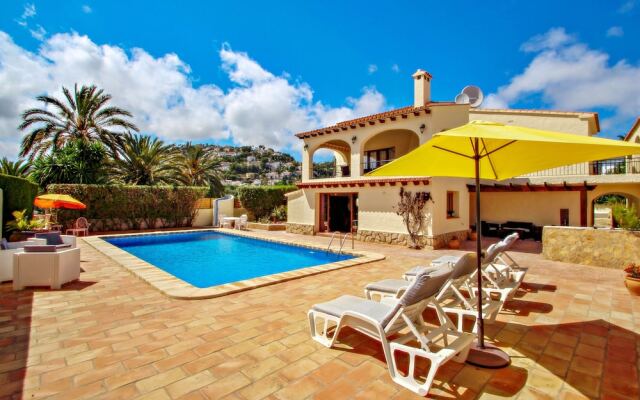Alice Holiday Home With Private Swimming Pool In Benissa