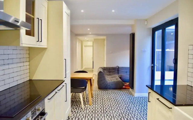 Spacious 1 Bedroom Flat With Garden