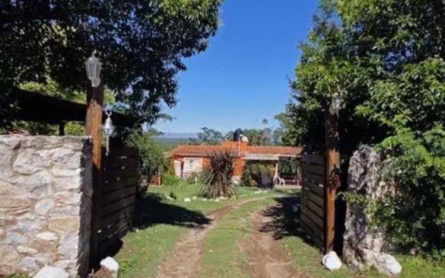 Luna Cautiva Casa de Campo
