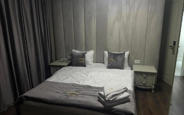 Two Rooms Plus Residence