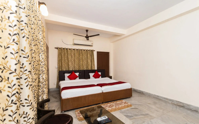 OYO 8129 Coral Residency City Center