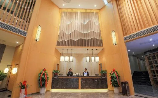Xidiya Business Hotel (Yichun Drum Tower Pedestrian Street Runda International)
