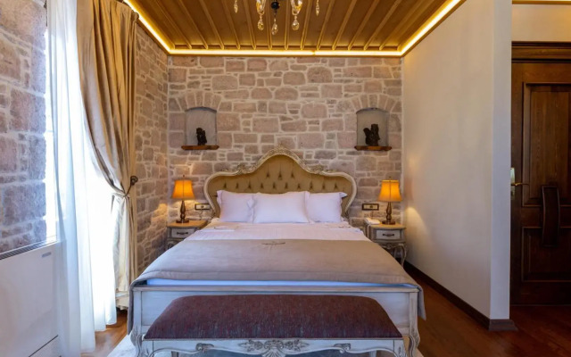 Cunda Baradiel Hotel