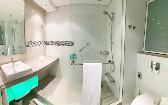 Holiday Inn Mauritius Mon Tresor by IHG