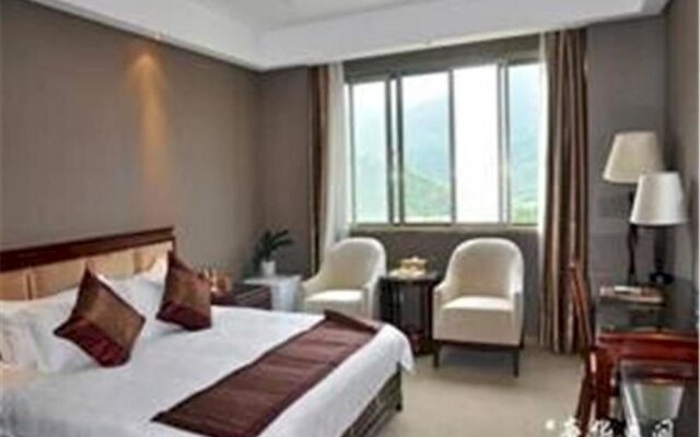Weishan Mountain Hot Spring Villa