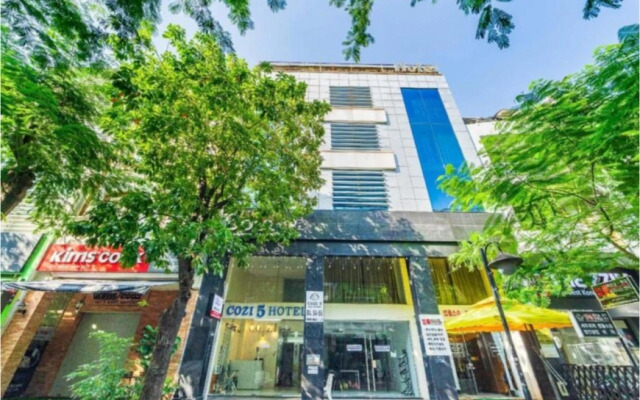 Collection O Cozy 5 Hotel - Near SECC