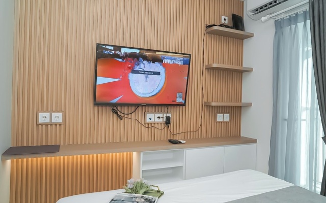 Japandi Style Studio Apartment At B Residence Grogol – Guest Rooms – Jakarta