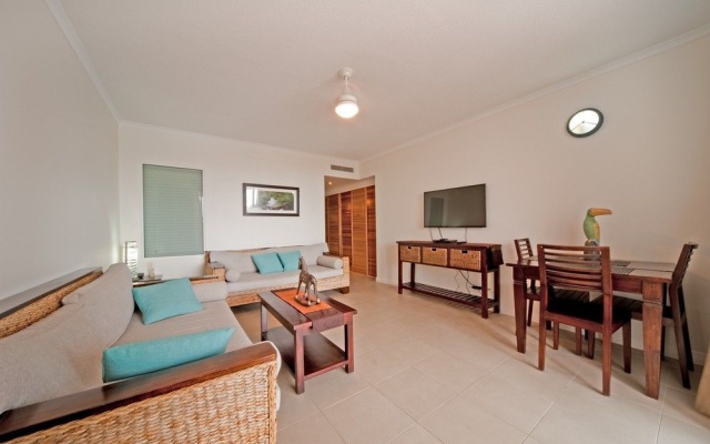 2011 Hermitage Drive Apartment - Airlie Beach – Guest Rooms – Airlie Beach