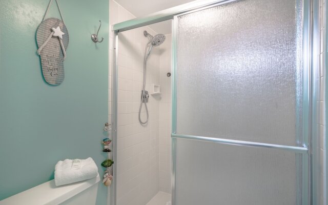 Bahia Del Mar P-401 by Vtrips